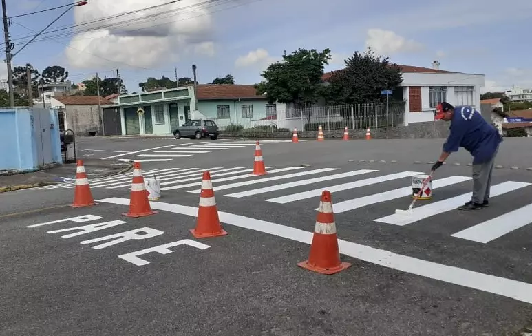 Manutenções das vias públicas são constantes em Rio Negro